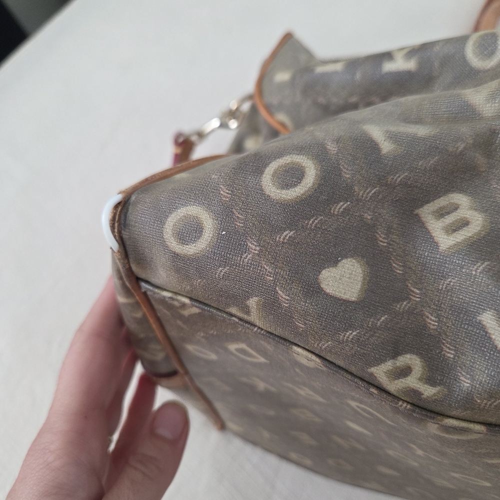 Vintage Dooney & Bourke Brown Spellout Heart Duffle Bag Carry-on Leather Brown - Picture 13 of 16